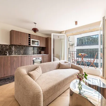 Apartmán Charming 1br With Balcony - Near Arc De Triomphe *
