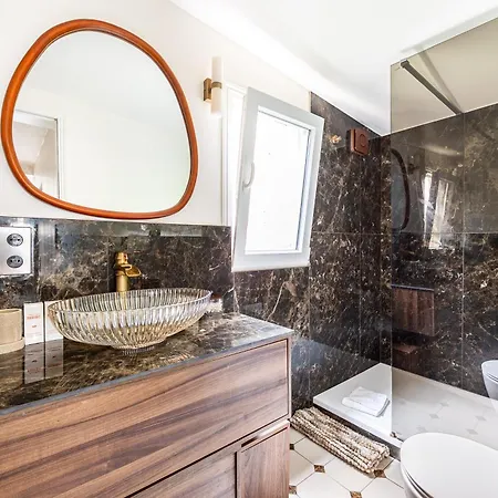 Charming 1br With Balcony - Near Arc De Triomphe Appartamento