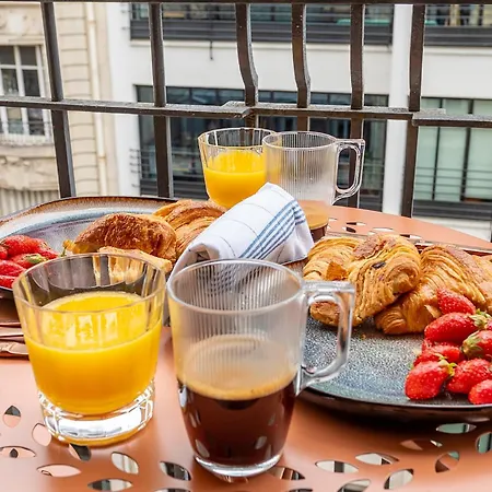 Charming 1br With Balcony - Near Arc De Triomphe Apartmán Paříž