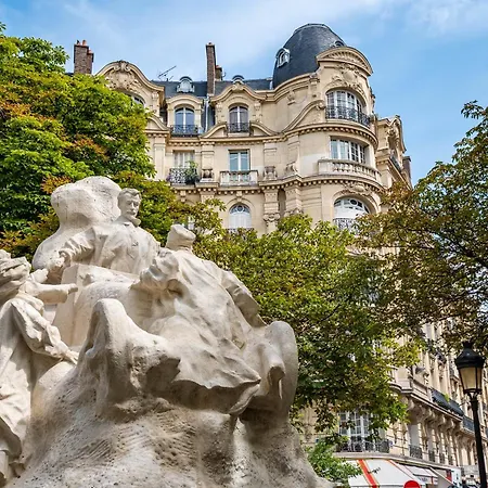 Apartmán Charming 1br With Balcony - Near Arc De Triomphe